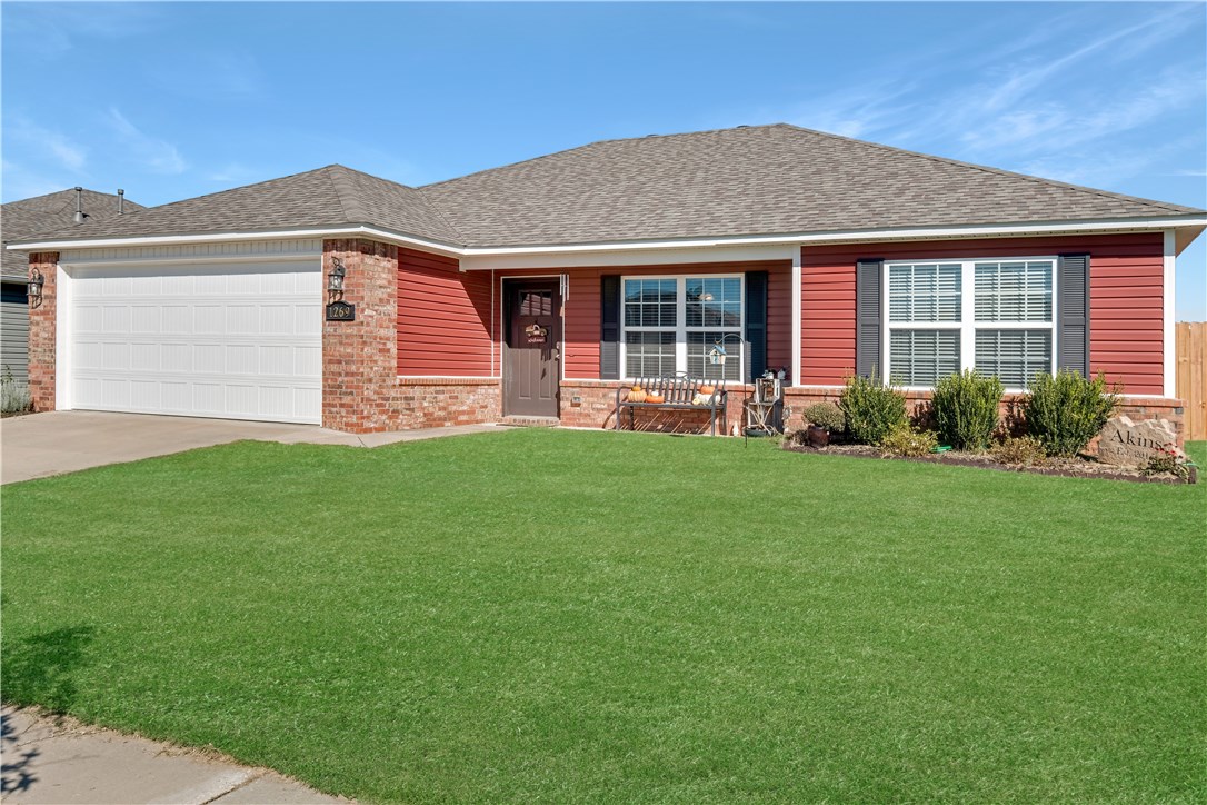Extremely hard to find a property in this condition under 200K in Fayetteville.. Fantastic 3 bed 2 bath home close to everything Fayetteville has to offer. The open concept floor plan is super efficient and lives larger than the square footage. This one is move in ready and only 4 years old. Features include waterproof flooring all throughout the home, fully fenced backyard, granite counters in the kitchen, and large master closet.
