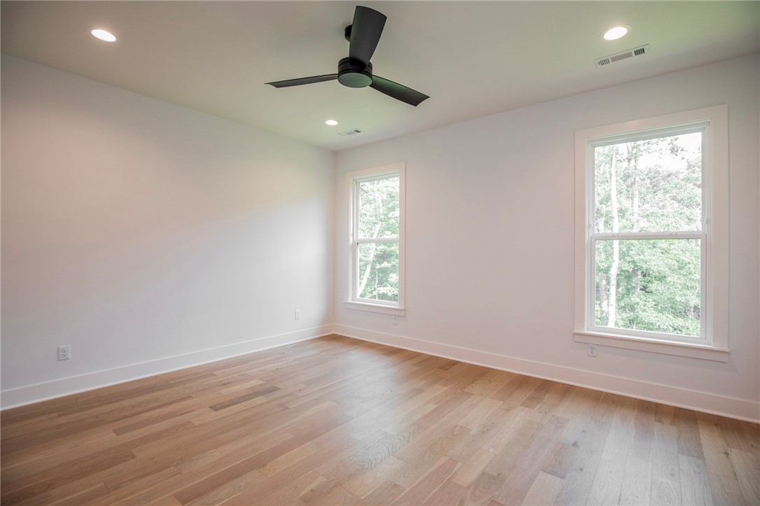 Sherlock Sub Bvv - Residential