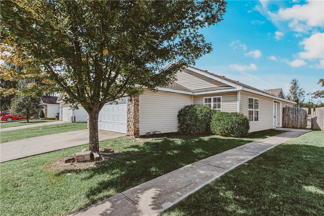 This newly updated 3-bedroom, 2-bath home features fresh interior paint and brand-new carpet. You will love the split floor plan with the kitchen that flows seamlessly into the main living space, creating a bright and airy feel. Enjoy the convenience of a 2-car garage that can provide extra storage and the privacy of a fully fenced backyard—ideal for your critters or outdoor gatherings. With its clean, updated look and practical layout, this home is ready for you to make it your own!