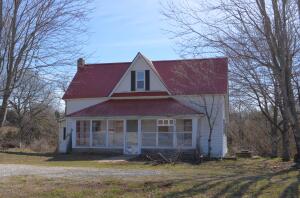 Great opportunity to buy a fixer upper! It's listed at only 32.62 per square foot. Compare that to our market average for homes similar in size to 131.31 per sq ft. This three-bedroom two bath home has a nice country setting. Surrounded by farmland, yet no dirt road at all. It's only 7 1/2 miles out of Harrison. Or go south and you're only 10 minutes to the Buffalo National River. This home is livable as it is but could use some TLC. It has recently been rented, but the owner is ready to sell it. This home is being sold ''AS-IS'. It's important to note that it will not qualify for RD, FHA, or VA loans. Buy this house and make it a home.