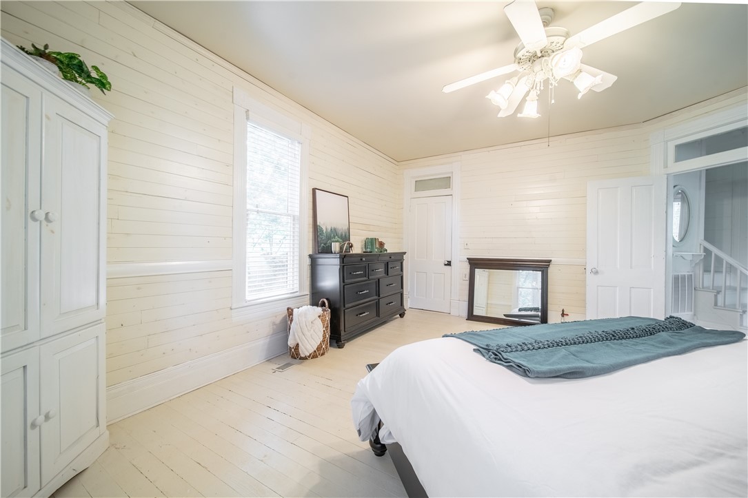 05-18-32-SPRINGTOWN - Residential