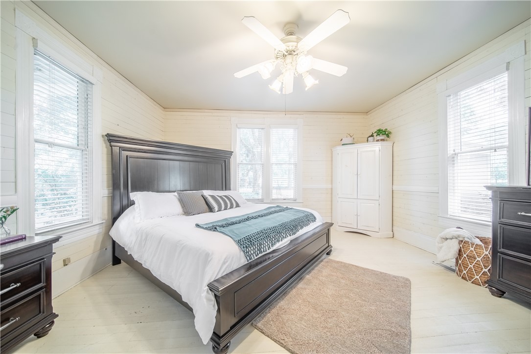 05-18-32-SPRINGTOWN - Residential