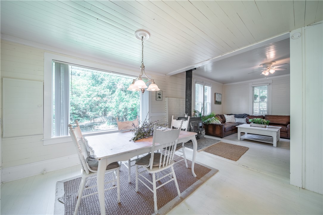 05-18-32-SPRINGTOWN - Residential