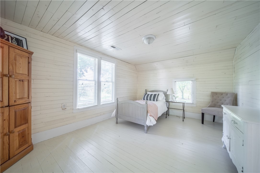 05-18-32-SPRINGTOWN - Residential