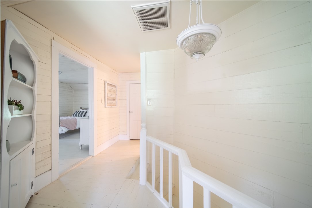 05-18-32-SPRINGTOWN - Residential