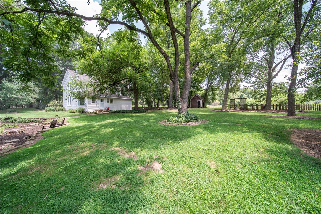 05-18-32-SPRINGTOWN - Residential