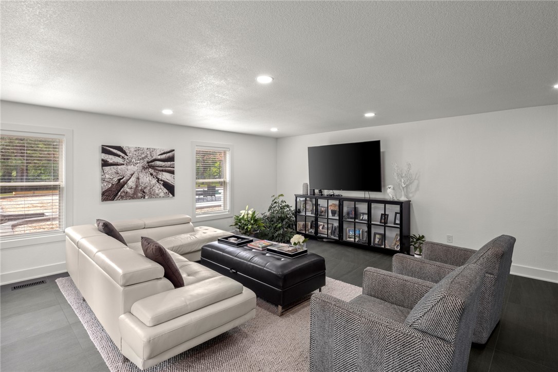 Rolling Oaks Estates - Residential