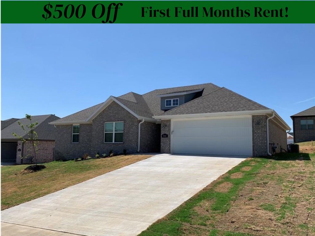 $500 OFF THE FIRST FULL MONTHS RENT WITH 1 YEAR LEASE OR LONGER! Enjoy the open, light, and bright living room with a gas fireplace—a one-story home with an eat-in kitchen overlooking the backyard & covered patio. The kitchen has tons of counter space with granite, a gas range, cabinets with storage, and a pantry. It's an open concept perfect for entertaining—a spacious primary bedroom with a large primary bathroom. The Primary bath has a shower, tub, and TWO walk-in closets. Great secluded, fully fenced backyard!