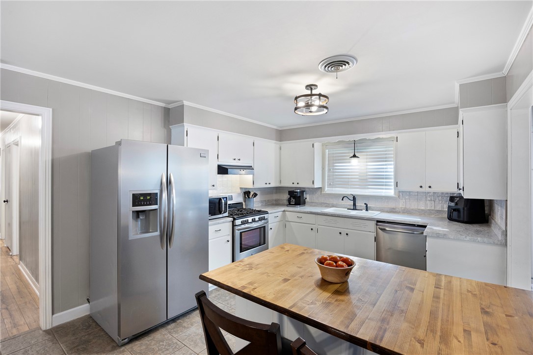 Pine Crest Hill - Residential