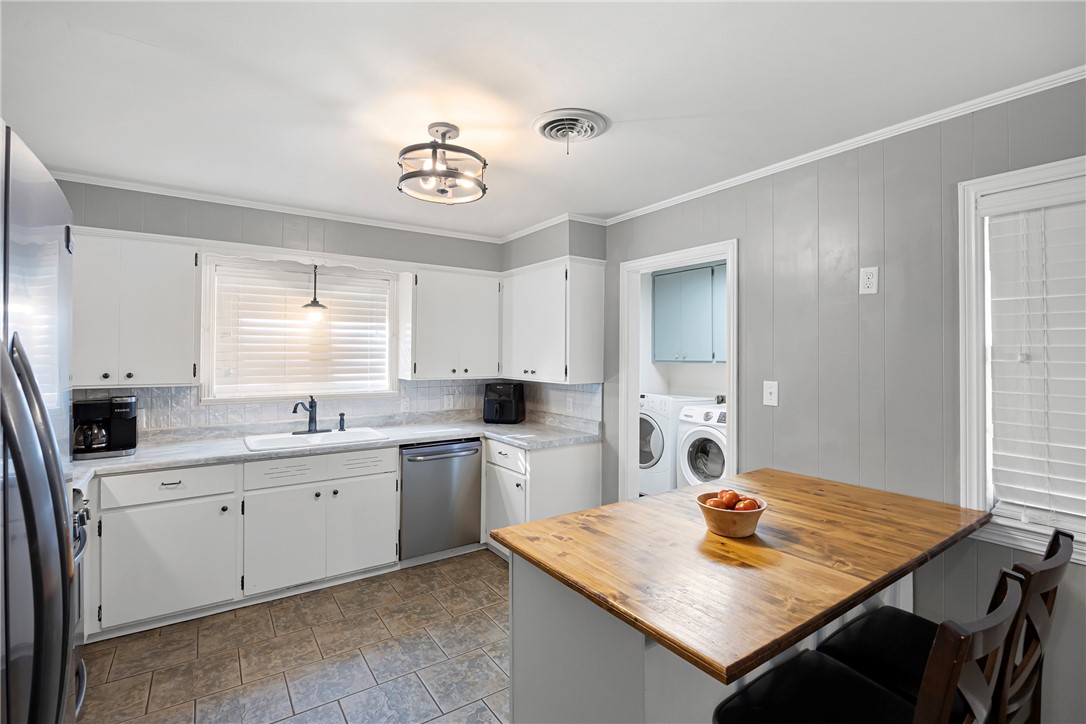 Pine Crest Hill - Residential