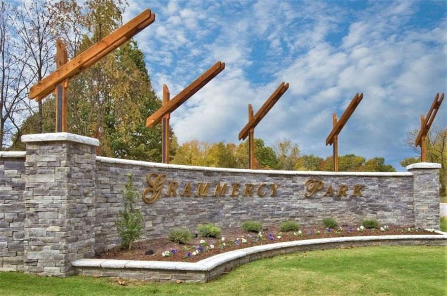 Beautiful lot near Hand Cut Hollow.