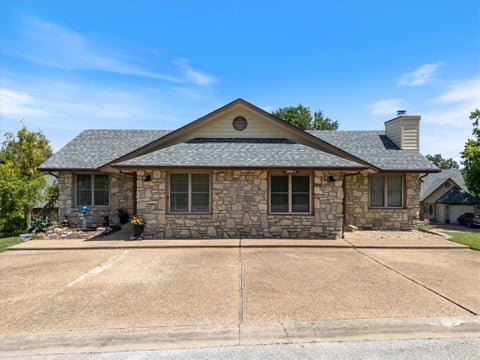 Photo of 5 Ironwood Lane, Holiday Island, AR 72631 (MLS # 1355836)