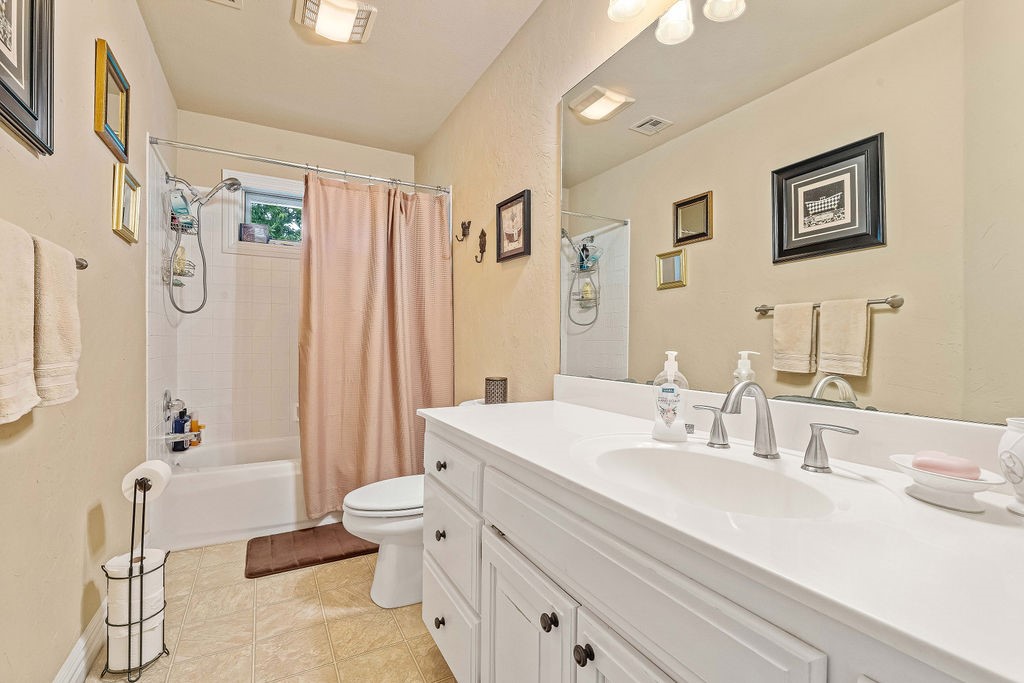 Hyland Park Rogers - Residential