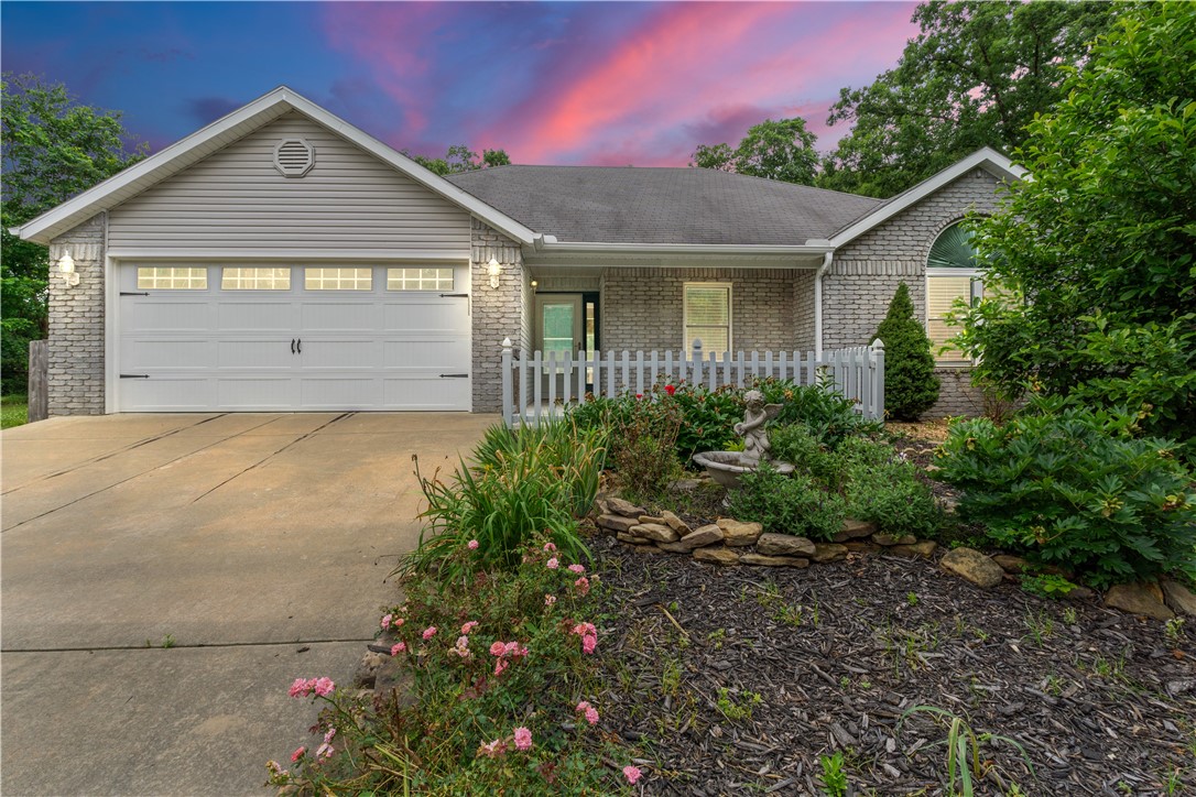 This is the perfect home for you, quiet neighborhood, level yard, Whole house Generac. Three Bedrooms, lots of storage. Bright and airy open floor plan with engineered hardwood flooring, stainless steel appliances in the kitchen, washer, dryer. Havoc system in 2021. This home is a perfect starter home.