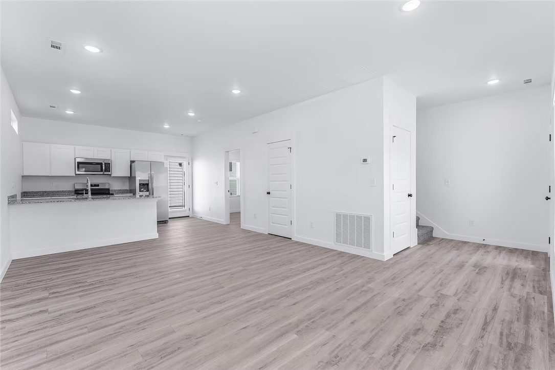 FEATHERSTON WEST SUB PH 1-CENTERTON - Residential