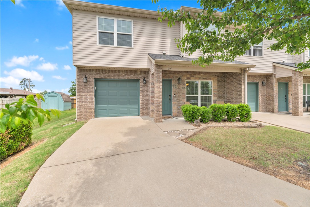 GILMORES ADD-BENTONVILLE - Residential