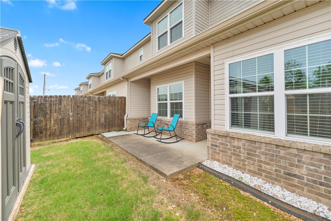 GILMORES ADD-BENTONVILLE - Residential