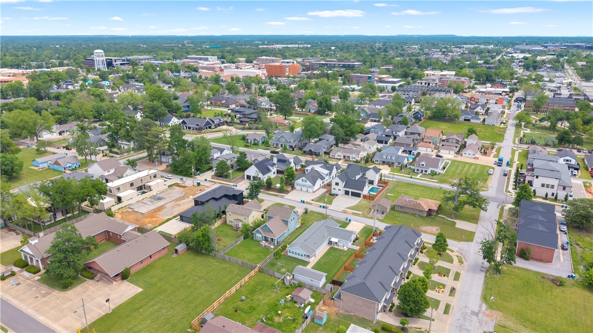 GILMORES ADD-BENTONVILLE - Residential