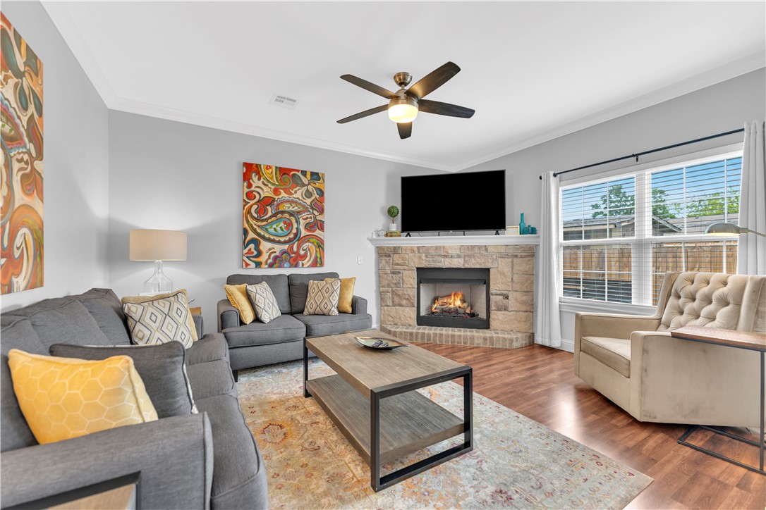 GILMORES ADD-BENTONVILLE - Residential