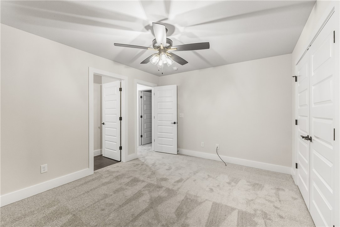 Diamond Estates Ph V Centerton - Residential