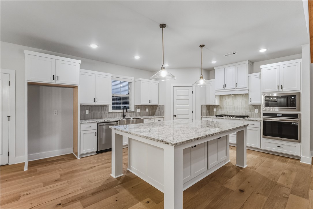 Diamond Estates Ph V Centerton - Residential