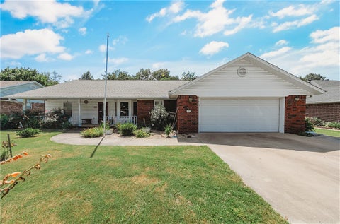Photo of 2102 K Street, Rogers, AR 72758 (MLS # 1355090)