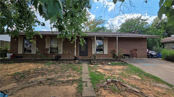 202 EISENHOWER ST, MORRILTON, AR 72110 - Image ee1ac400a520cfbd65faff4a57602bcd/1913227881