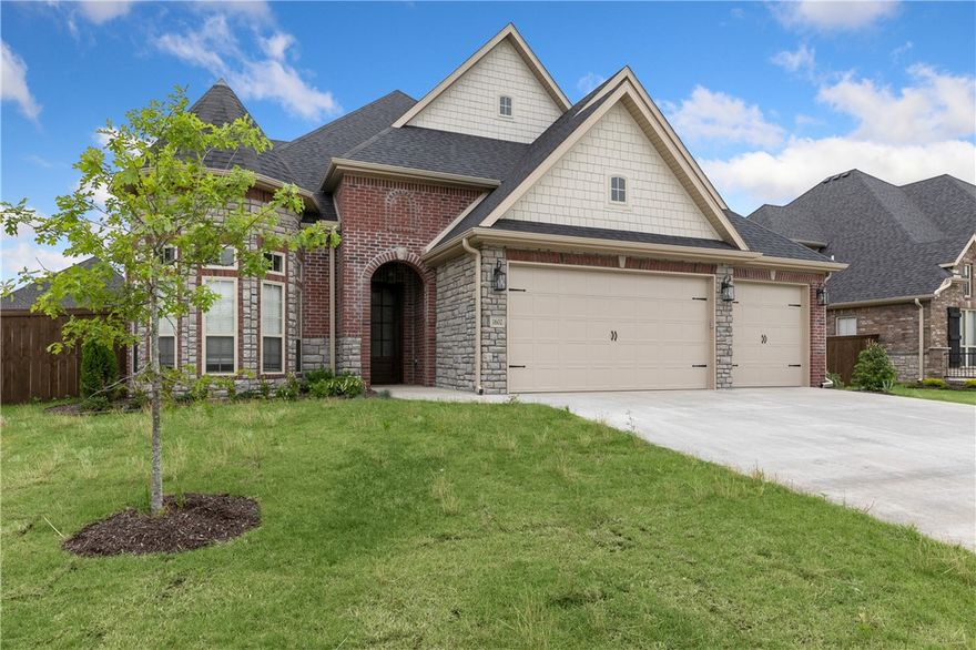 Welcome to your NextHome. This Beautiful Lochmoor Subdivision Home has 4 Bedrooms, 4 Baths, Lots of Sunlight, Abundance of Space on the First Level and a Roomy Bonus Room/Bedroom on the Second level including an Office. Granite Counters, Ceramic Tile Wood look Floors throughout the home. Carpet in the Bedrooms. Split Floor Plan with a Wonderful en-suite in the Master and so much more.This is a must see. Book your Showing now