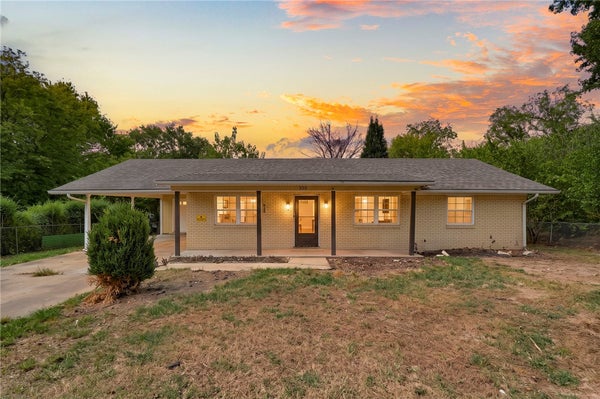 559 VENTERS DR, CAVE SPRINGS, AR 72718 - Image ee2cdad4c91f9c975eb9a2cb850df5b3/1765497082