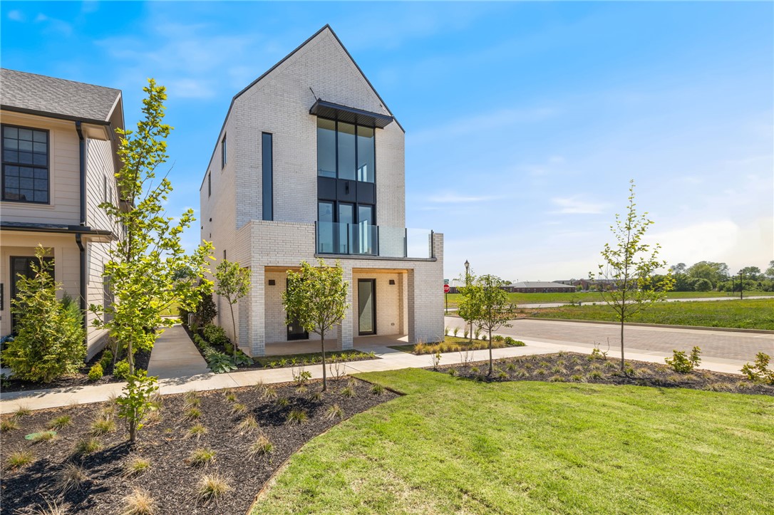 Pinnacle Village - Residential