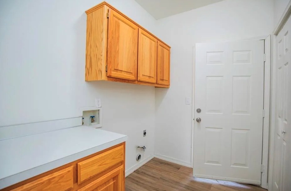 Oaks Add Ph X - Residential Lease