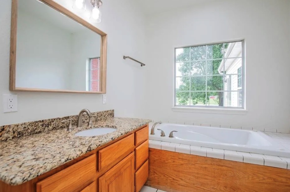 Oaks Add Ph X - Residential Lease