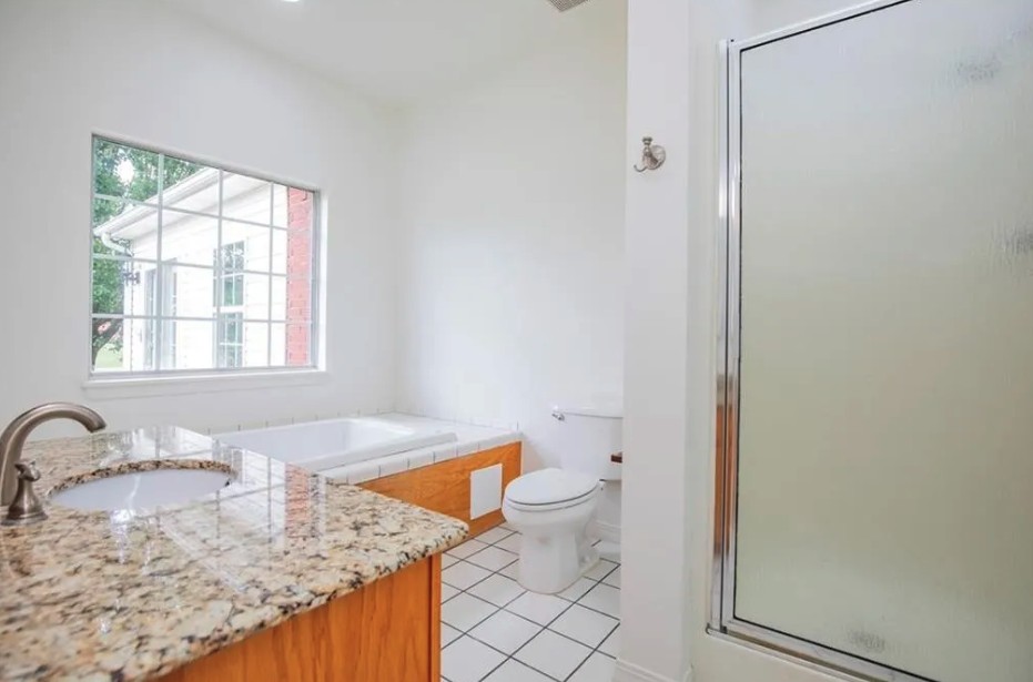 Oaks Add Ph X - Residential Lease