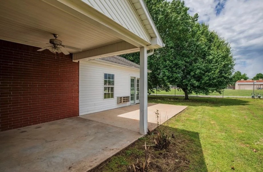 Oaks Add Ph X - Residential Lease