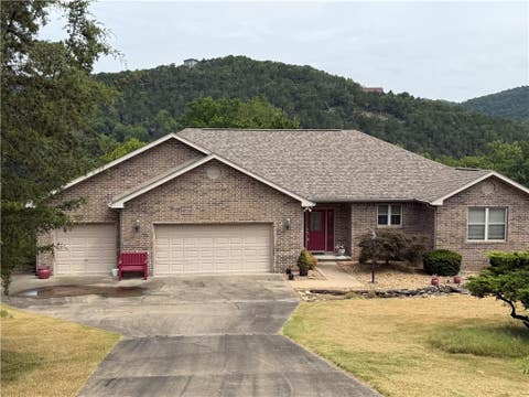 Photo of 58 Bandy Drive, Eureka Springs, AR 72631 (MLS # 1356007)