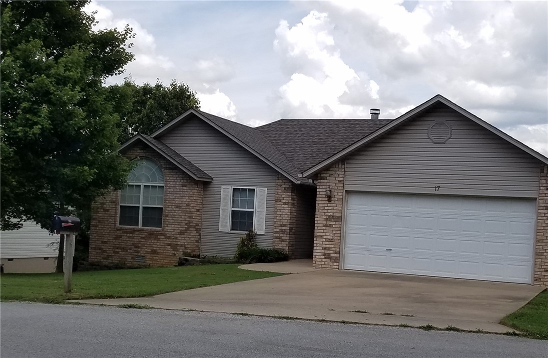 1 Year Lease $1650.00 Security Deposit $1650.00 3 bedroom 2 bath, huge privacy fenced level back yard with a beautiful view off a large deck. Vaulted ceilings, light and airy. Close to bike trails, and park.. $35.00 Credit / criminal fees for 18 years and older. Pets negotiable with a $300.00 refundable pet deposit and $50.00 per month pet rent.