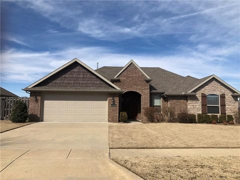 Photo of 2960 W Topaz Drive, Fayetteville, AR 72704 (MLS # 1333926)