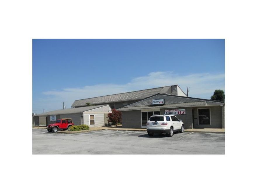 Reasonable rent and great location for office. 3 privcate offices, lobby, private bath, 2nd floor.  BROKER OWNED