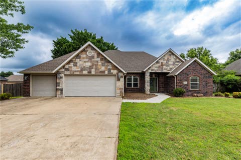 Photo of 2308 Chinquapin Avenue, Bentonville, AR 72713 (MLS # 1353312)