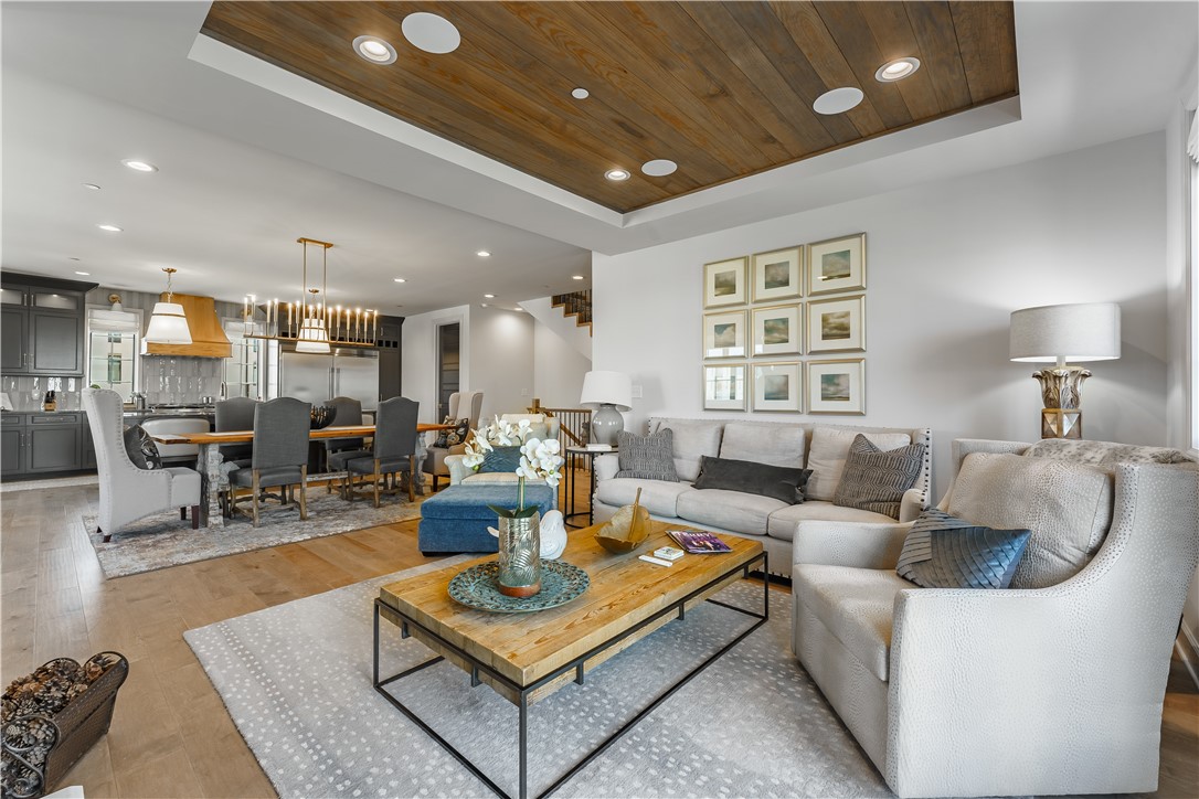 Pinnacle Heights Rogers - Residential