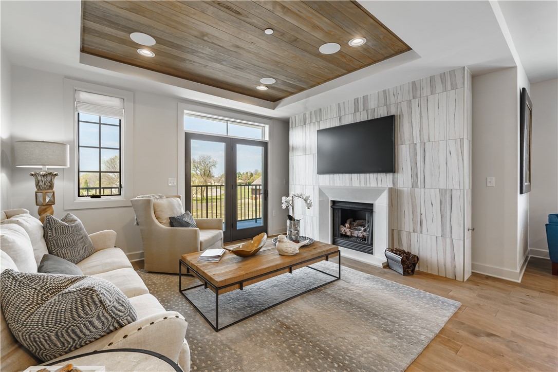Pinnacle Heights Rogers - Residential