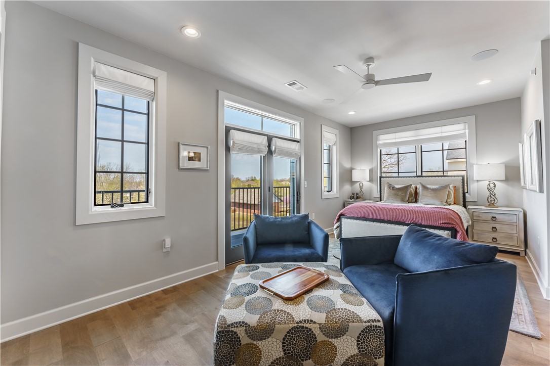 Pinnacle Heights Rogers - Residential