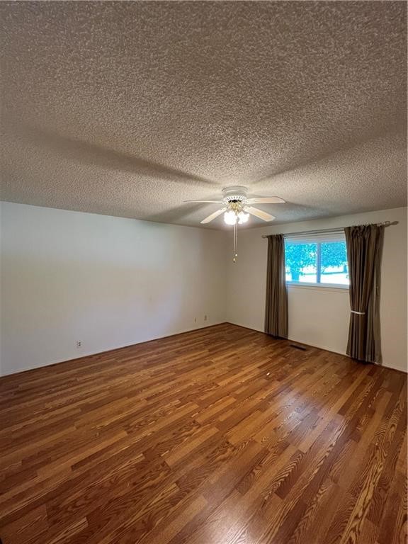 Oaklawn Sub Rogers - Residential Lease