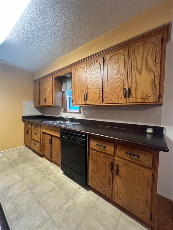 Oaklawn Sub Rogers - Residential Lease
