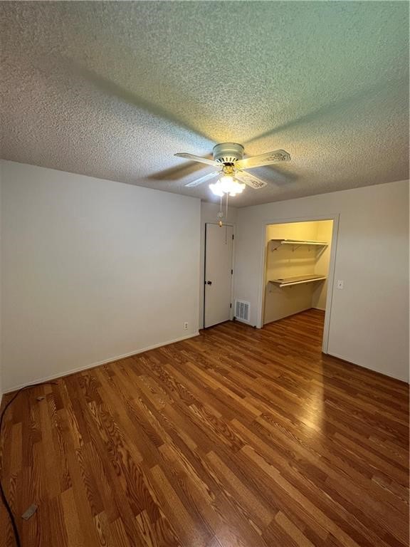 Oaklawn Sub Rogers - Residential Lease