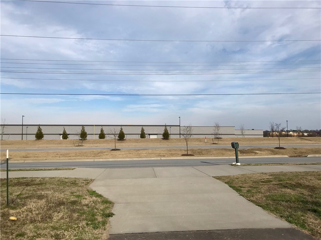 Springdale Outlots - Land