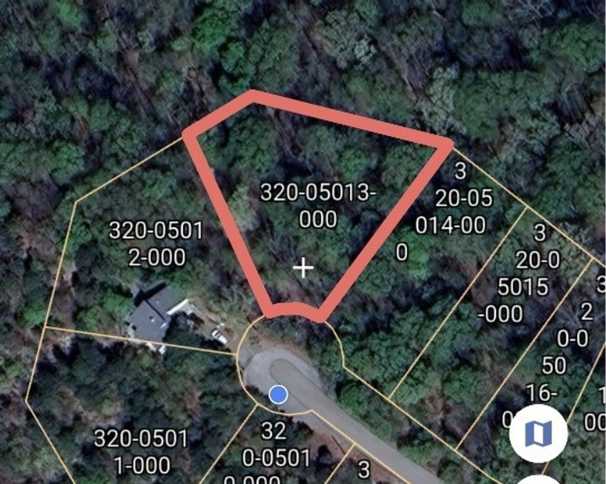 Ready to build your dream home? Near the main entrance, your new property is walking distance from the Holiday Island Country Club and golf course. Quiet and gently wooded with beautiful views, this elevated lot offers the best of both worlds. Enjoy the amenities in Holiday Island like golf courses, a country club, swimming, tennis and a marina with a fishing dock or watch the local fauna from your front porch! Nearby Eureka Springs or Rogers offers great shopping and vibrant cultural hubs.