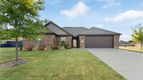 Photo of 1800 SW Brompton Street, Bentonville, AR 72713 (MLS # 1362382)