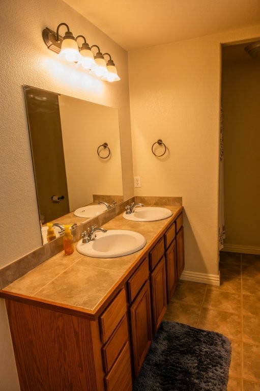 Cloverdale Estate Rurban - Residential