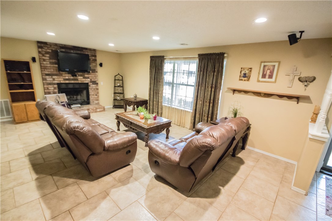 Ranch Plaza - Residential Lease